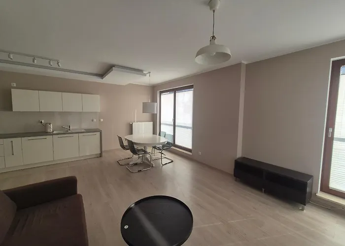 Garnizon Wrzeszcz Szymanowskiego 14 *