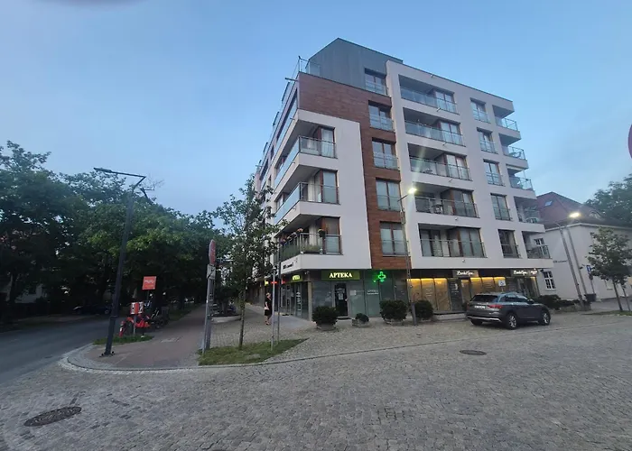 Garnizon Wrzeszcz Szymanowskiego 14 *